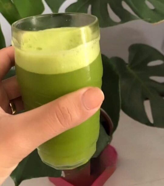 Suco verde detox benefícios para pele cabelo saúde como tratar ressaca naturalmente