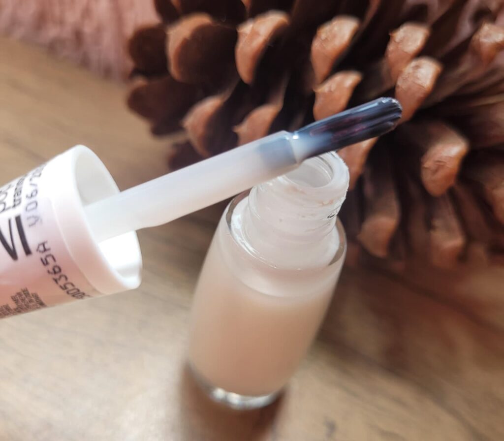 Resenha do Esmalte Top Pop transparente da IMPALA formato do pincel da impala